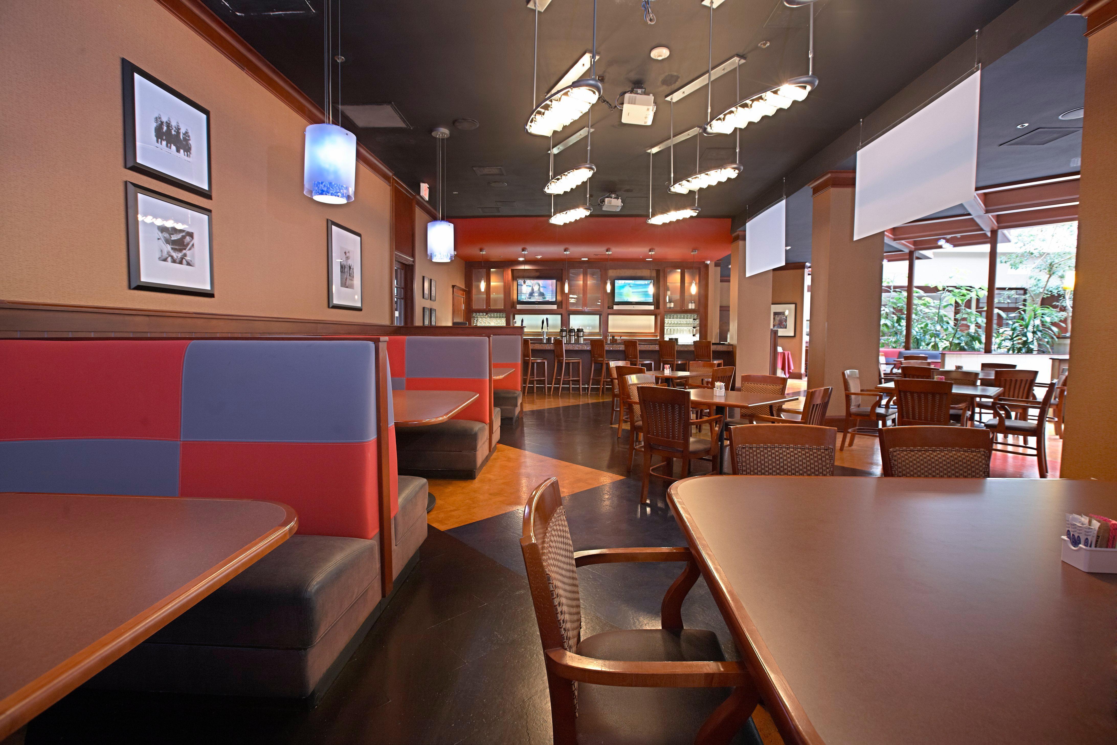 Crowne Plaza Suites Arlington By Ihg מראה חיצוני תמונה