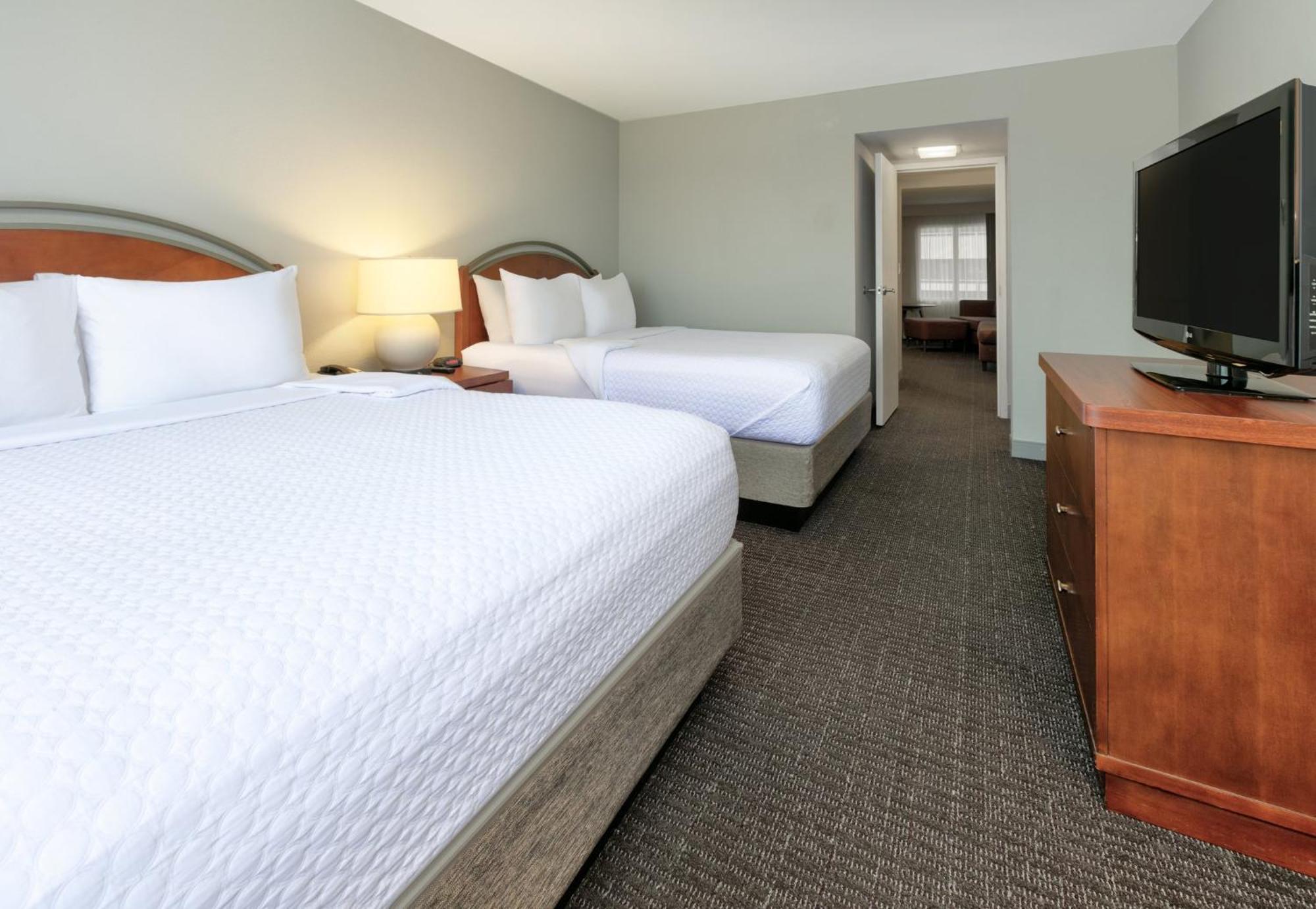 Crowne Plaza Suites Arlington By Ihg מראה חיצוני תמונה