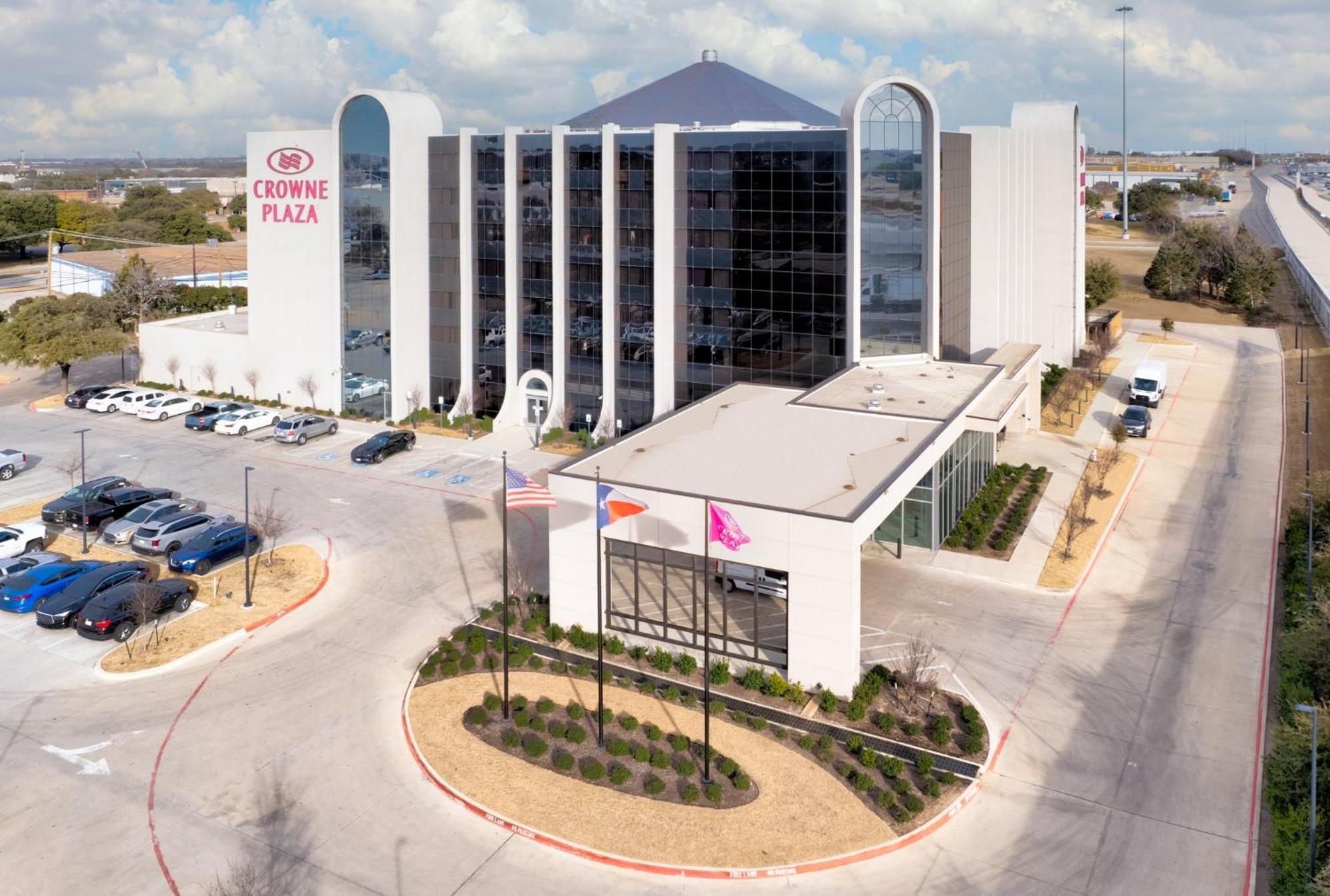 Crowne Plaza Suites Arlington By Ihg מראה חיצוני תמונה